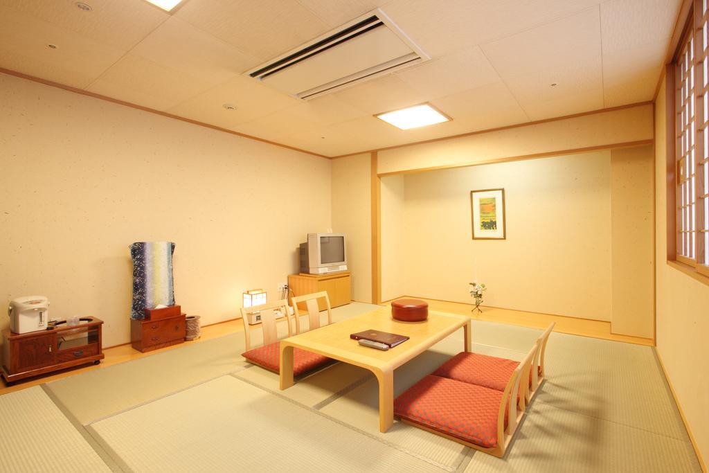 New Sunpia Tsuruga Hotel Eksteriør billede